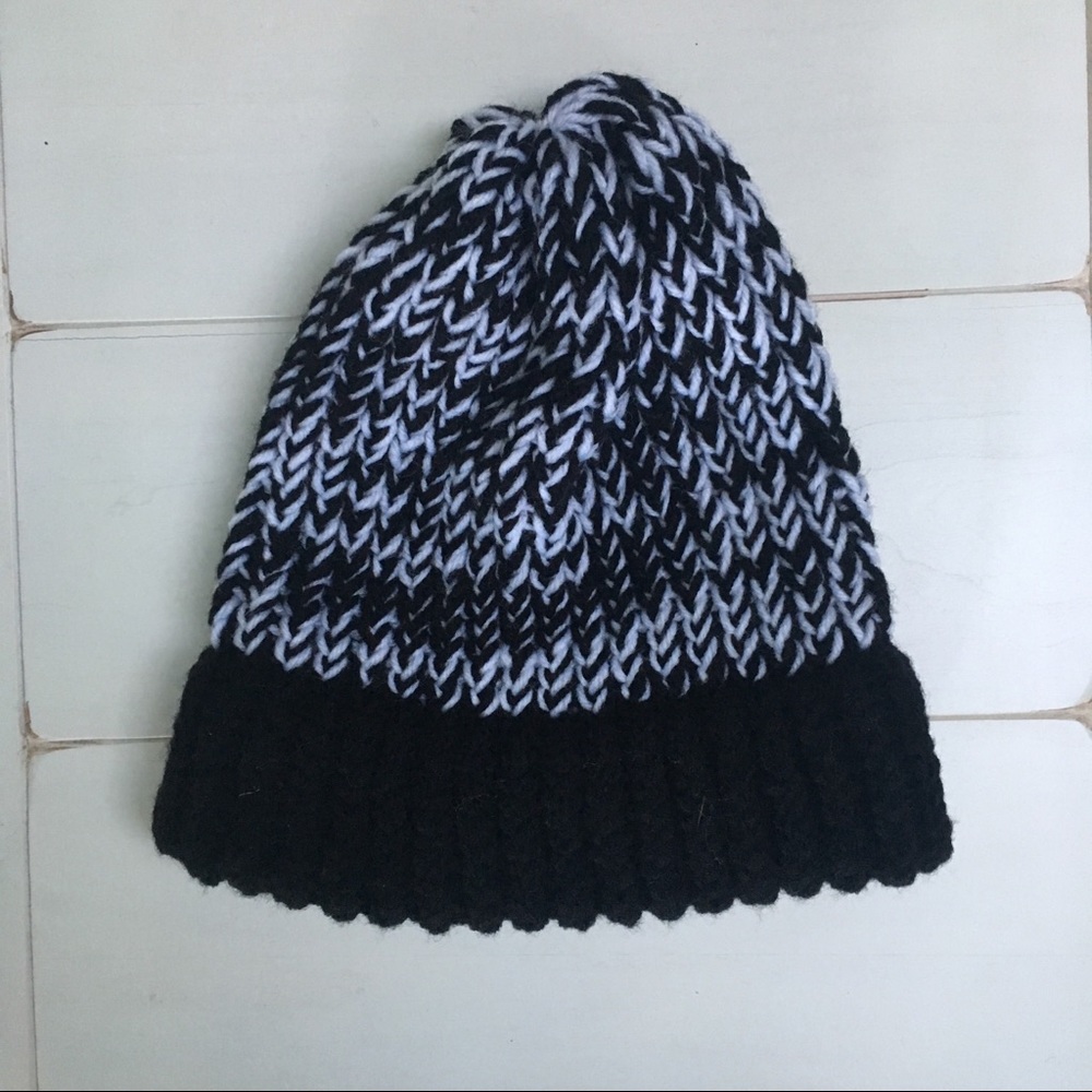 Black and white knit hat